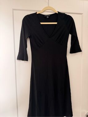Banana Republic Black V-Neck Midi Dress with Three-Quarter Sleeves
